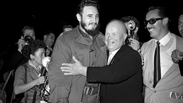 Никита Хрущев и Фидель Кастро на заседании 15-й Генеральной Ассамблеи ООН