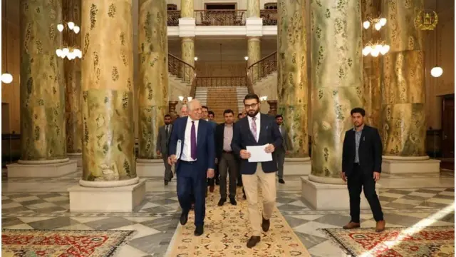 حمدالله محب د افغان سولې لپاره د امریکا له ځانګړي استازي زلمي خلیلزاد