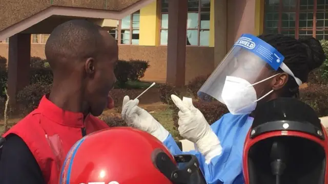 Ibikorwa byo gupima abantu batandukanye muri Kigali mu gitondo cyo kuri uyu wa kane byatangiye