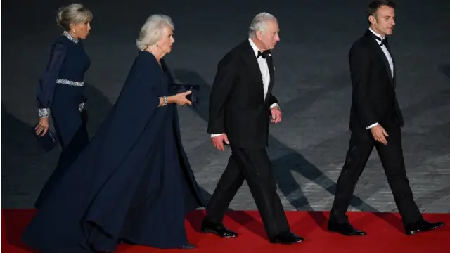 Kralj Čarls, predsednik Makron