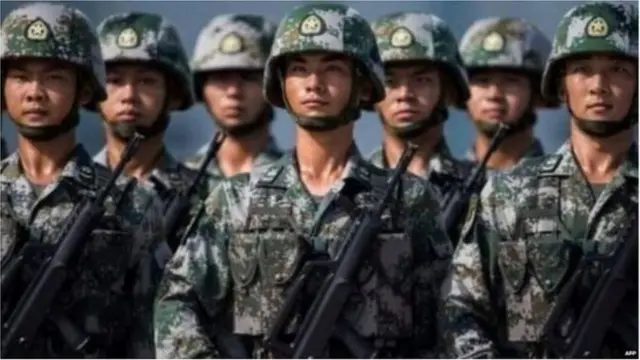 चीनी सैनिक