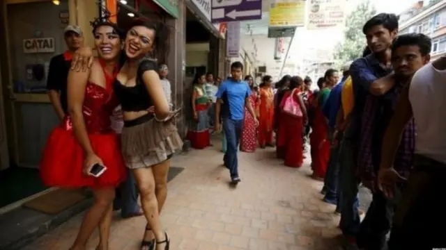 तेस्रोलिङ्गी