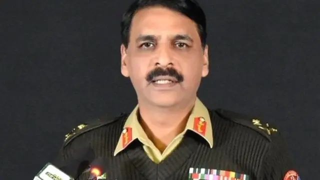 இயக்குநர்