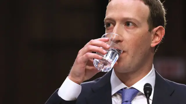 ఫేస్‌బుక్, జుకర్‌బర్గ్, కేంబ్రిడ్జి అనలిటికా, అమెరికా సెనేటర్లు