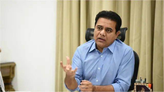 సోషల్ యాప్స్ లో గోప్యత రక్షణపై కేటీఆర్ సత్య నాదెళ్లను ప్రశ్నించారు.
