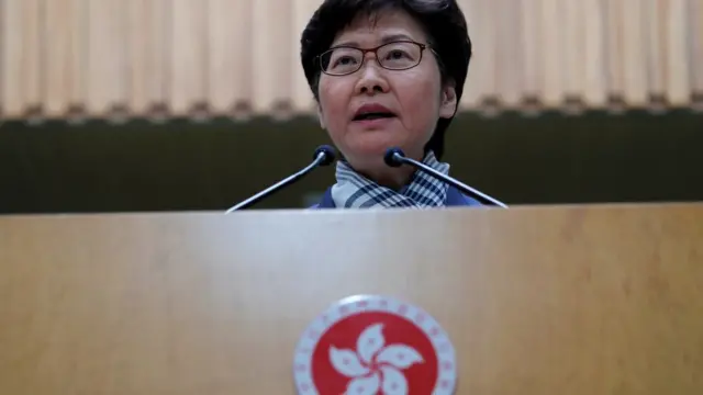 林郑月娥形容示威者的行为具"破坏性、摧毁性"。
