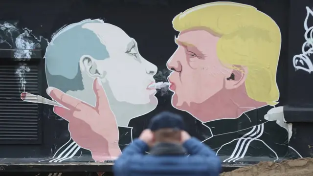 Putin and Trump mural in Lithuania