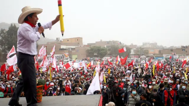 Imagen del presidente peruano Pedro Castillo mientras habla en una activdad política.
