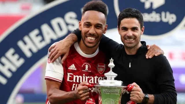 Pierre-Emerick Aubameyang na Mikel Arteta