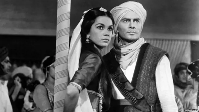 ਰੌਬਿਨ ਹੁੱਡ ਬਾਰੇ ਬਹੁਤ ਕੁੱਝ ਲਿਖਿਆ ਜਾ ਚੁੱਕਿਆ ਹੈ। ਫਿਰ ਵੀ ਇਸ ਬਾਰੇ ਸ਼ੱਕ ਹੈ ਕਿ ਉਹ ਅਸਲ ਵਿੱਚ ਹੈ ਵੀ ਸੀ ਜਾਂ ਐਂਵੇ ਕਹਾਣੀ ਹੀ ਹੈ।