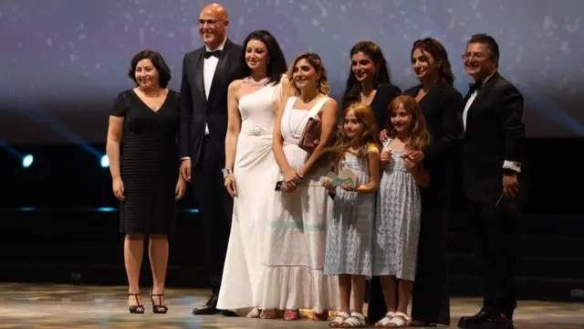 توج الفيلم بجائزة الاتحاد الدولي للنقاد السينمائيين "فيبريسي" وجائزة نجمة الجونة الخضراء في مهرجان الجونة السينمائي