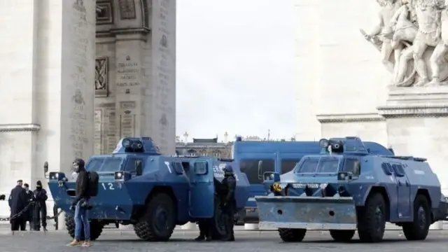 бронетранспортеры