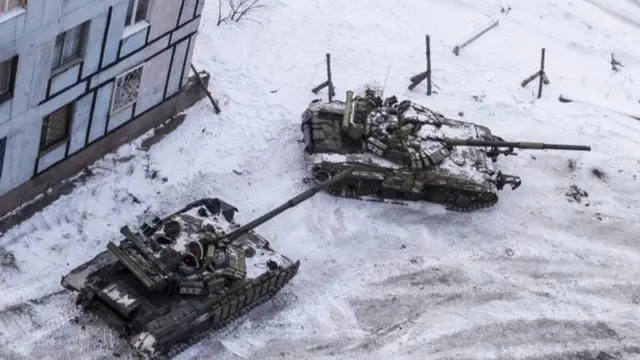 Ок атышуу учурунда Минск келишим менен тыюу салынган оор артиллерия колдонулган.