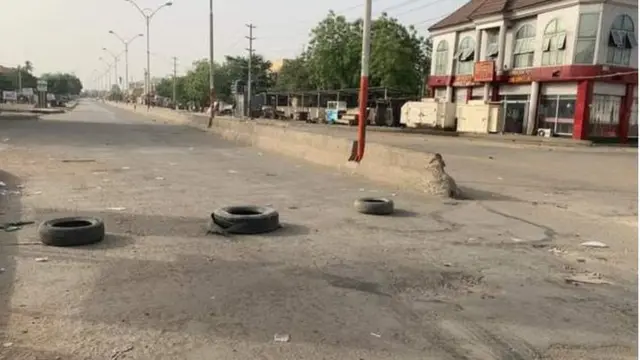 Les rues de Kano, habituellement très animées, sont vides