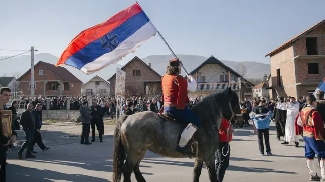 У колони у Беранама било је и оних који су дошли на коњу, обучени у народну ношњу