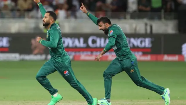 পাকিস্তান, নাওয়াজ, শাদাব