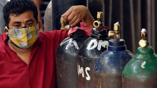 ஆக்சிஜன் தட்டுப்பாட்டால் இந்தியாவில் ஒருவர்கூட உயிரிழக்கவில்லை - மத்திய அரசு