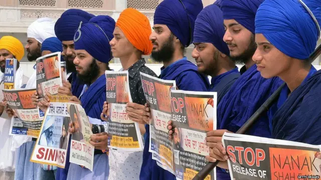 ਨਾਨਕ ਸ਼ਾਹ ਫਿਲਮ ਦਾ ਵਿਰੋਧ ਕਰਦੇ ਨਹਿੰਗ