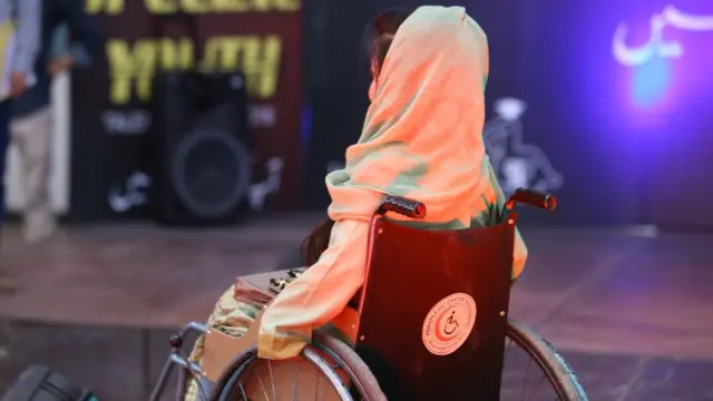 پېښور کې د معلولينو نندارتون