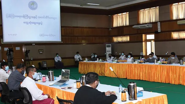 အစိုးရက ဆိုရှယ်မီဒီယာမှာ စောင့်ကြည့်မှုတွေရှိခဲ့