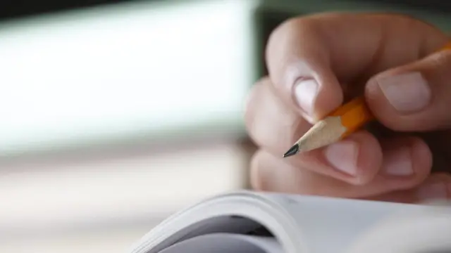 டிஎன்பிஎஸ்சி குரூப் 2ஏ தேர்வு முறைகேடு - இருவர் கைது