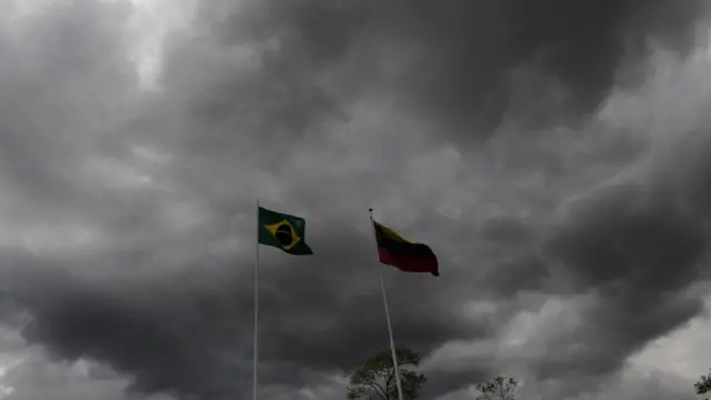 Banderas de Brasil y Venezuela