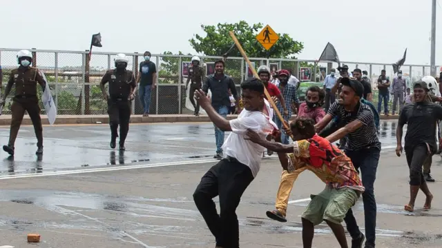 இலங்கை - போராட்டம்