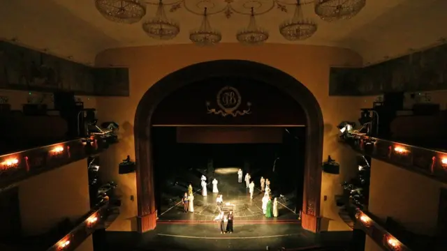 Зал театра имени Волкова