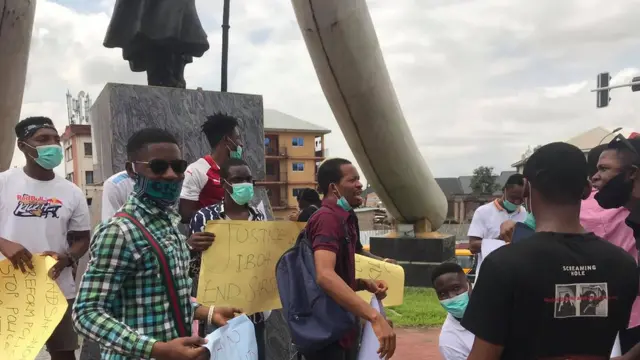 Ngagharịiwe megide SARS