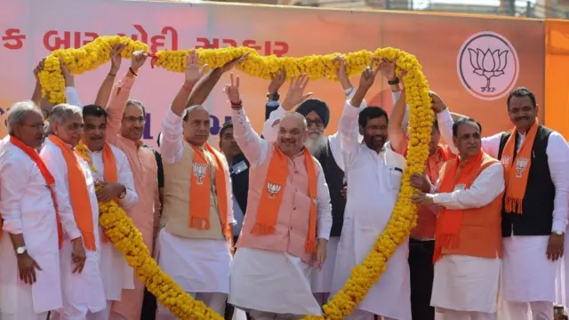 ગુજરાતમાં કેન્દ્રીય મંત્રીઓ સાથે અમિત શાહ