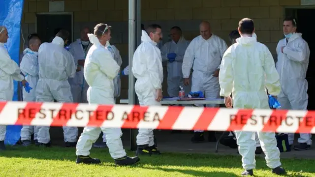 아파트 단지들에 사는 수천 명이 이미 며칠 동안 봉쇄된 상태다