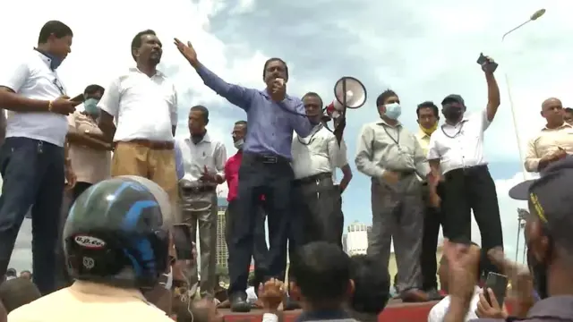 වරාය සේවකයින්ගේ උද්ඝෝෂණය