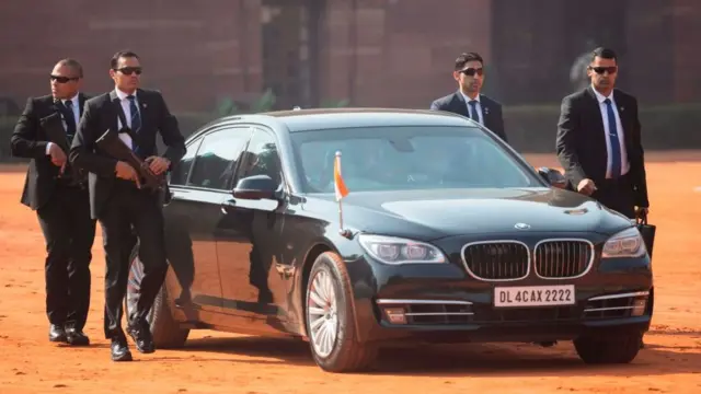 नरेंद्र मोदी