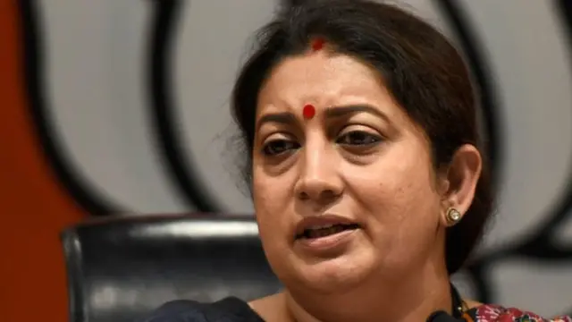 स्मृती इराणी, अरविंद केजरीवाल, भाजप, आप