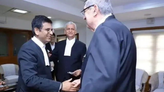 जस्टिस डीवाय चंद्रचूड, कायदा, सर्वोच्च न्यायालय