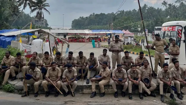 पुलिसकर्मी