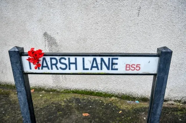 Указатель с цветами