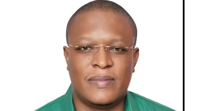 Apokua Waziri wa Habari, Utamaduni na Michezo, Nape Nnauye alitangaza umma kusitishwa matangazo ya moja kwa moja ya vipindi vya bunge