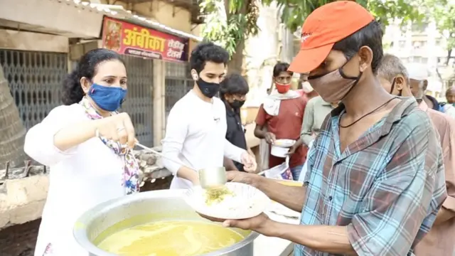 हर्ष आणि हीना मांडविया