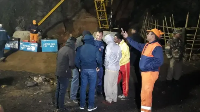 मेघालय के लुमथरी में कोयला खदान, बचाव कार्य