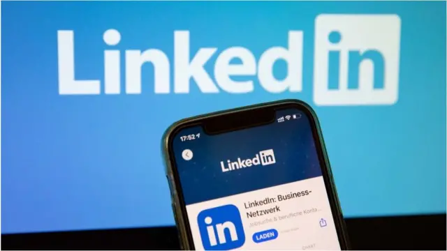 领英的社交功能是其在美国等西方市场成功的重要因素。