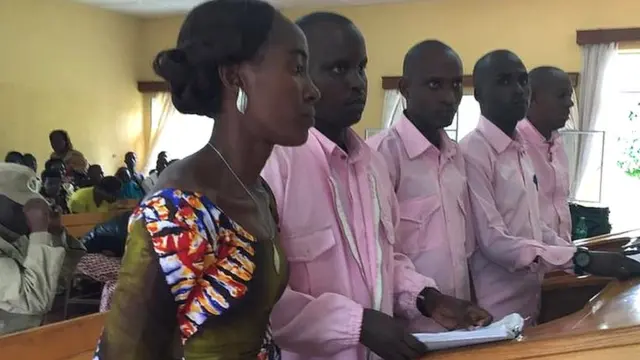 Abaregwa ni batanu bari mu bayobora impunzi mu nkambi ya Kiziba