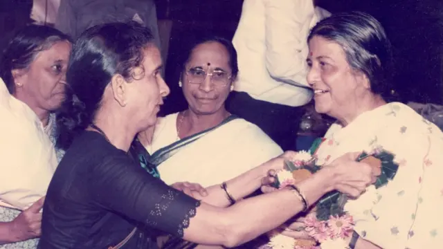 मृणाल गोरे