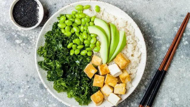 메주콩은 심장병이나 암 발병과 관련있다는 붉은 고기 대체식품으로 흔히 섭취된다