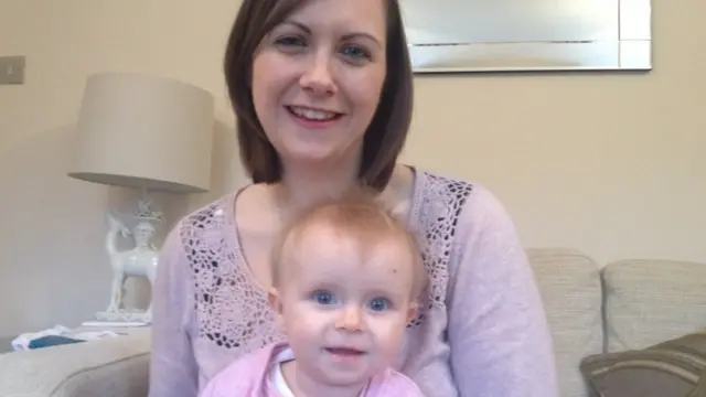 Сара Макхью и ее дочь Харриетт