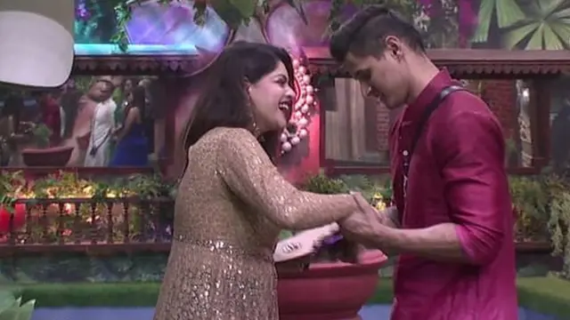 स्नेहा बिग बॉसच्या घरातून बाहेर पडल्यानंतर