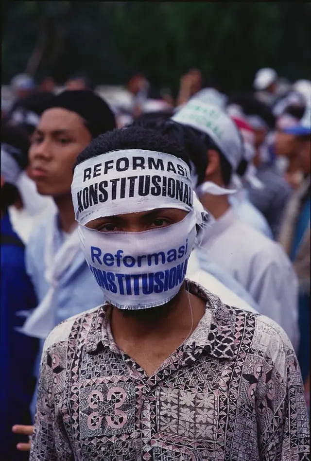 Mahasiswa 1998