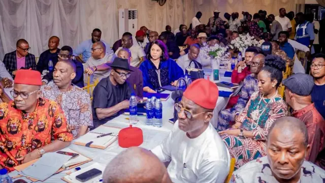 Ụfọdụ n'ime ndị kọmitii ahụ