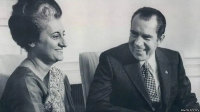 रिचर्ड निक्सन इंदिरा गांधी के साथ 