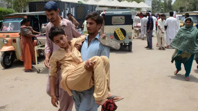 Korban heatstroke di Karachi